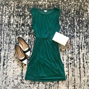 Sleeveless Mid-Length Dress 👗